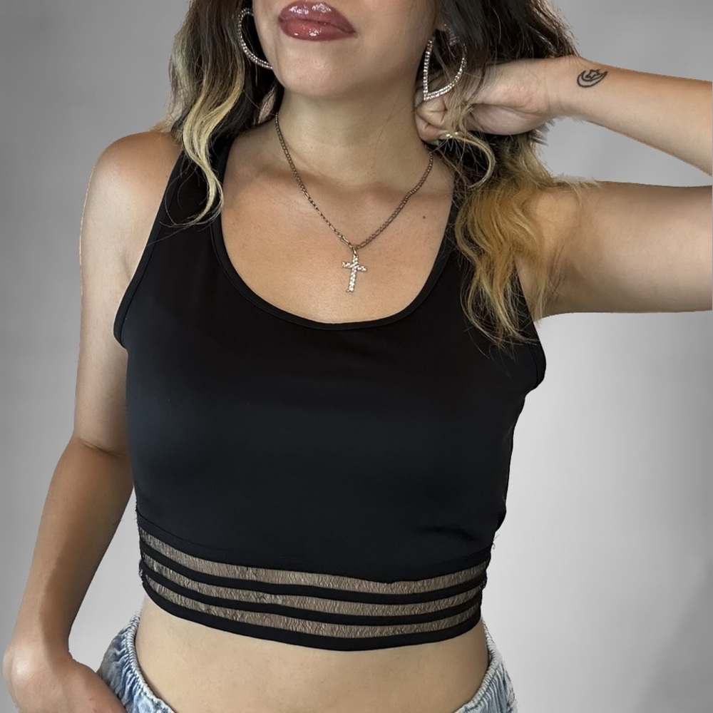 Bozzolo Black Crop Top